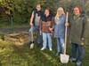 Ein Team arbeitet an der Wilhelms Urban FARM